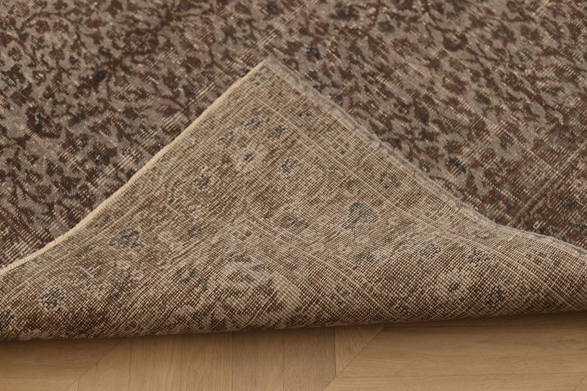 Vintage Isparta Turkish Area Rug 5x9 ft — Gray & Brown Floral (No. 39533)