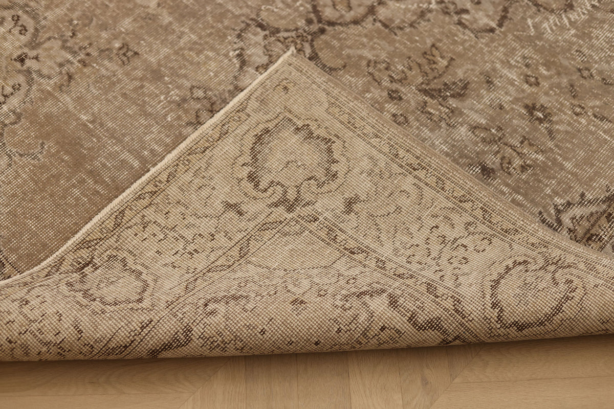 Vintage Isparta Turkish Area Rug 5x8 ft — Beige & Brown Floral (No. 39536)