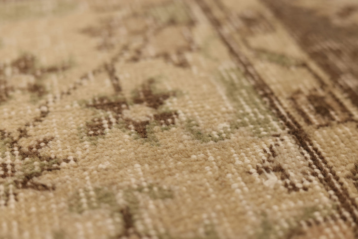 Vintage Isparta Turkish Area Rug 5x9 ft — Beige & Brown Floral (No. 39538)