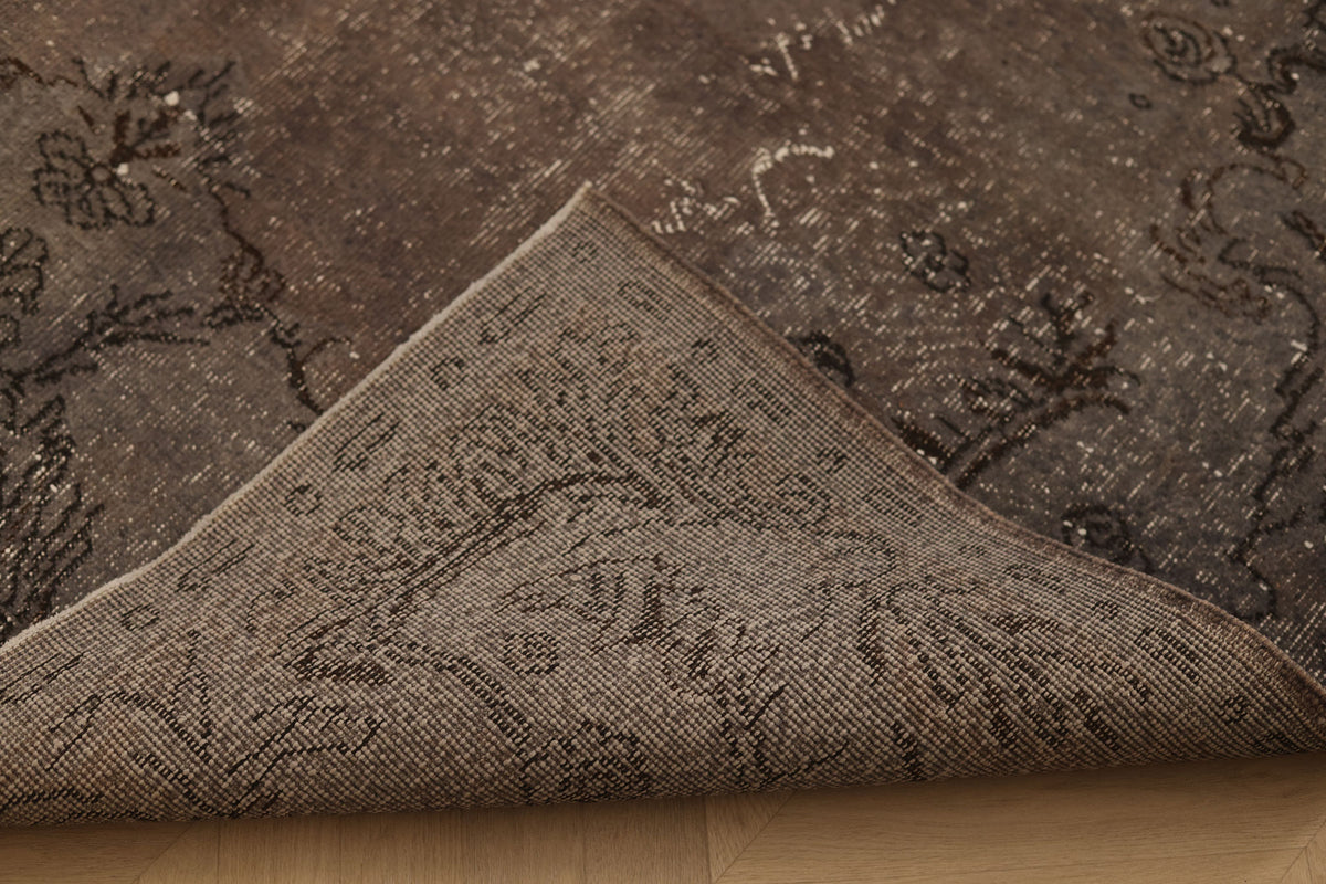 Vintage Isparta Turkish Area Rug 5x8 ft — Gray & Brown Overdyed