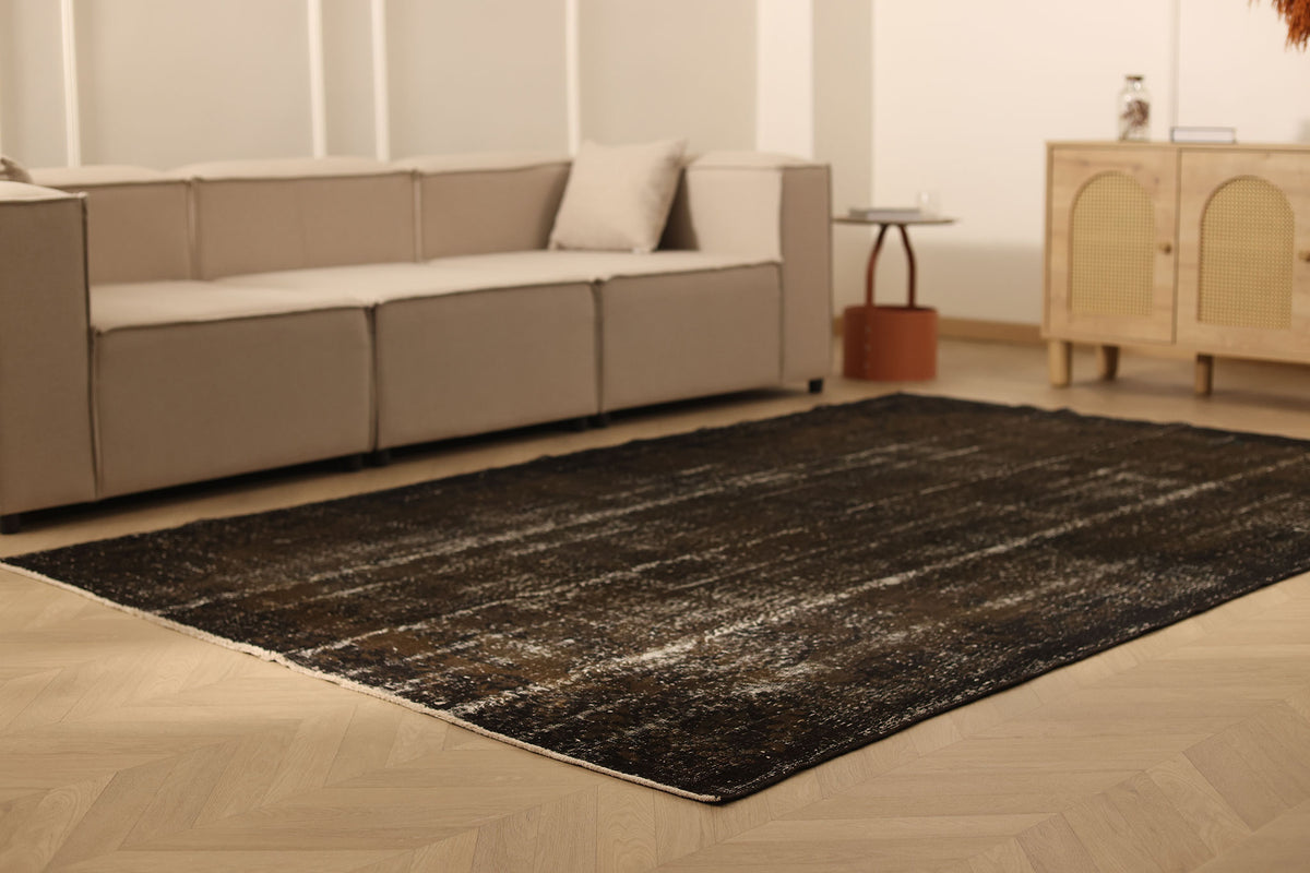 Vintage Isparta Turkish Area Rug 6x9 ft — Gray & Brown Overdyed