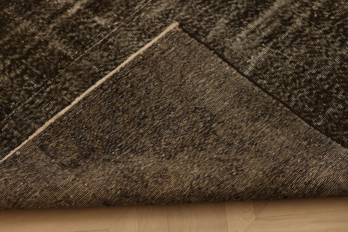 Vintage Isparta Turkish Area Rug 6x9 ft — Gray & Brown Overdyed
