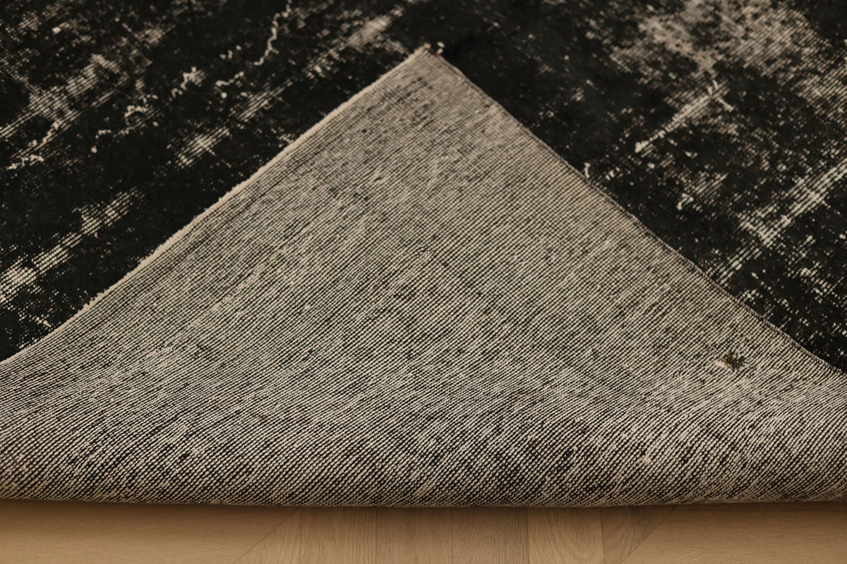 Vintage Isparta Turkish Area Rug 5x9 ft — Gray Overdyed
