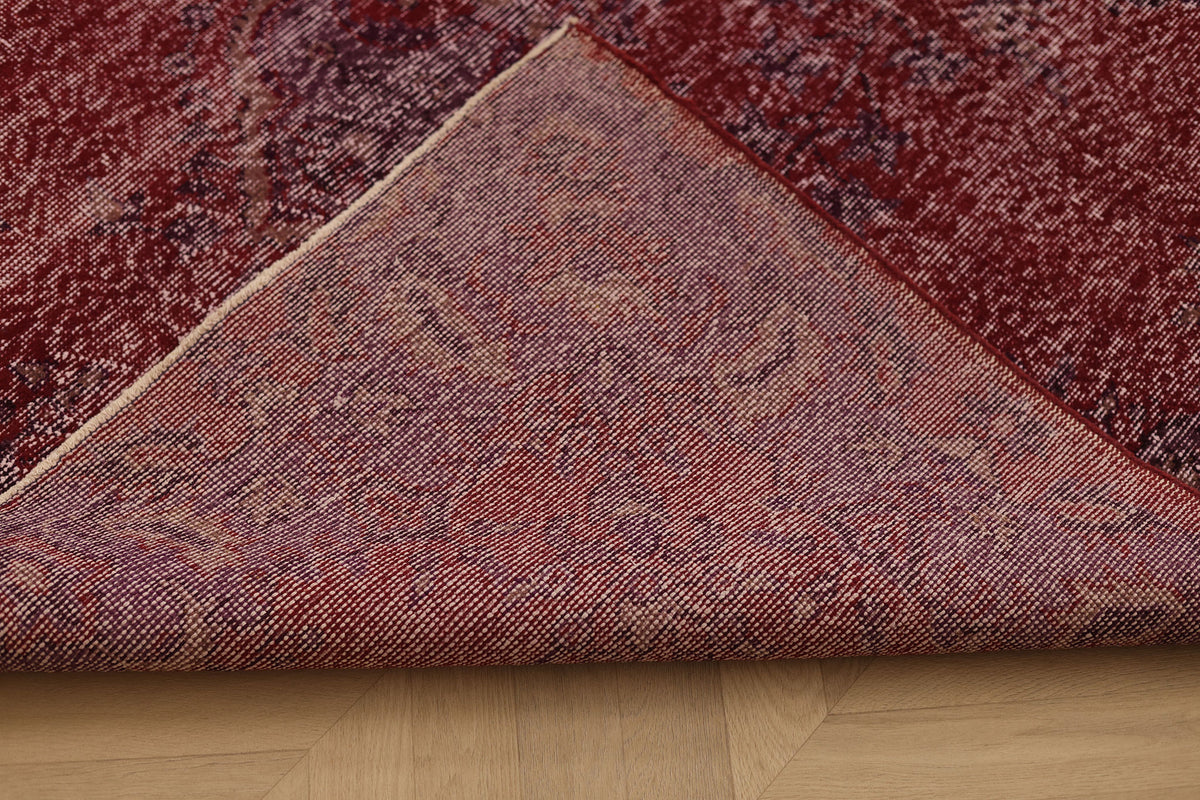 Vintage Isparta Turkish Area Rug 5x9 ft — Red Overdyed (No. 39571)