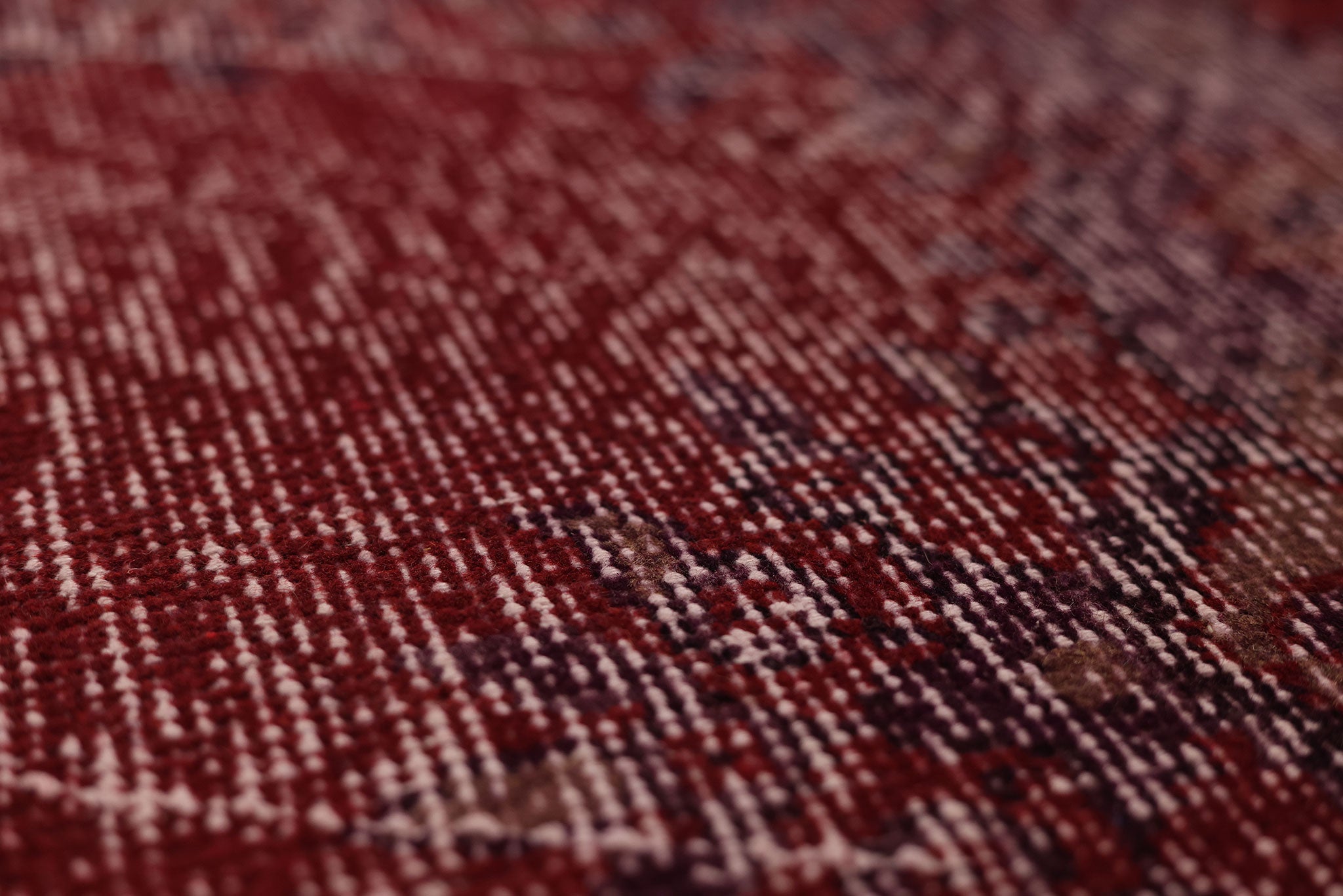 Vintage Isparta Turkish Area Rug 5x9 ft — Red Overdyed (No. 39571)