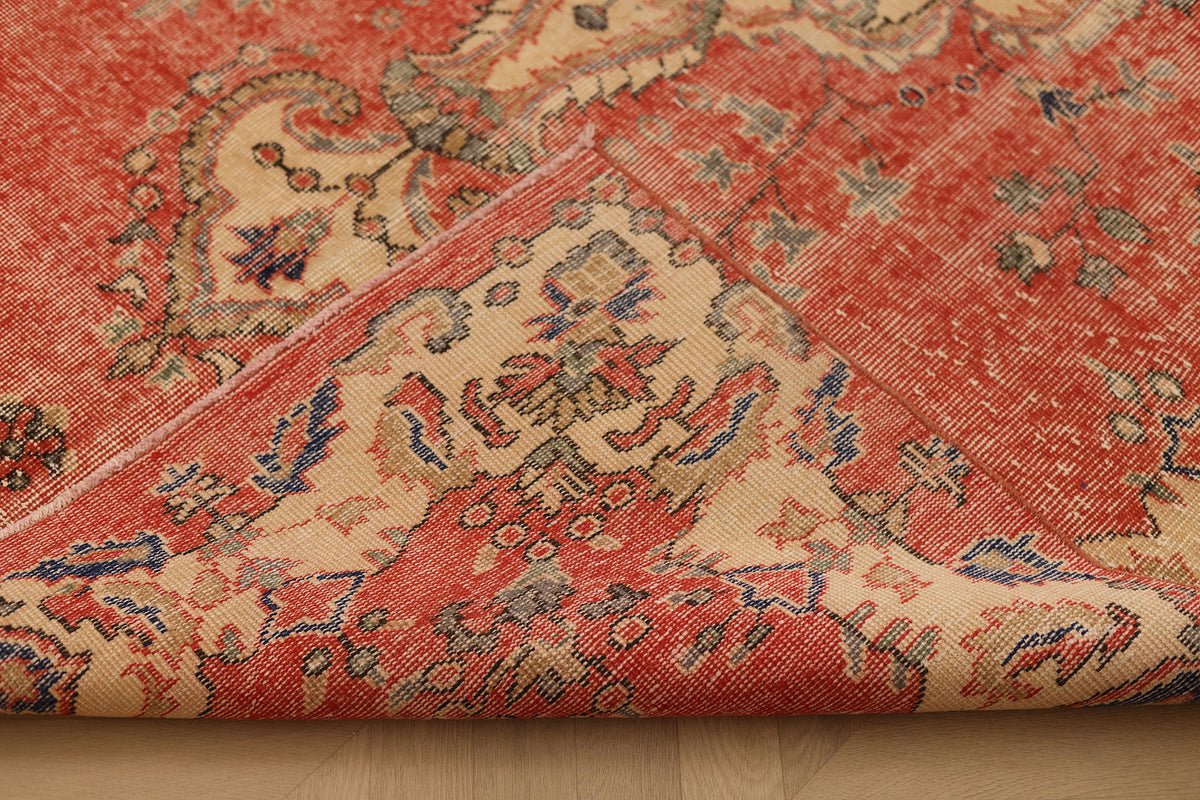 Vintage Isparta Turkish Area Rug 5x9 ft — Red & Beige Floral (No. 39573)