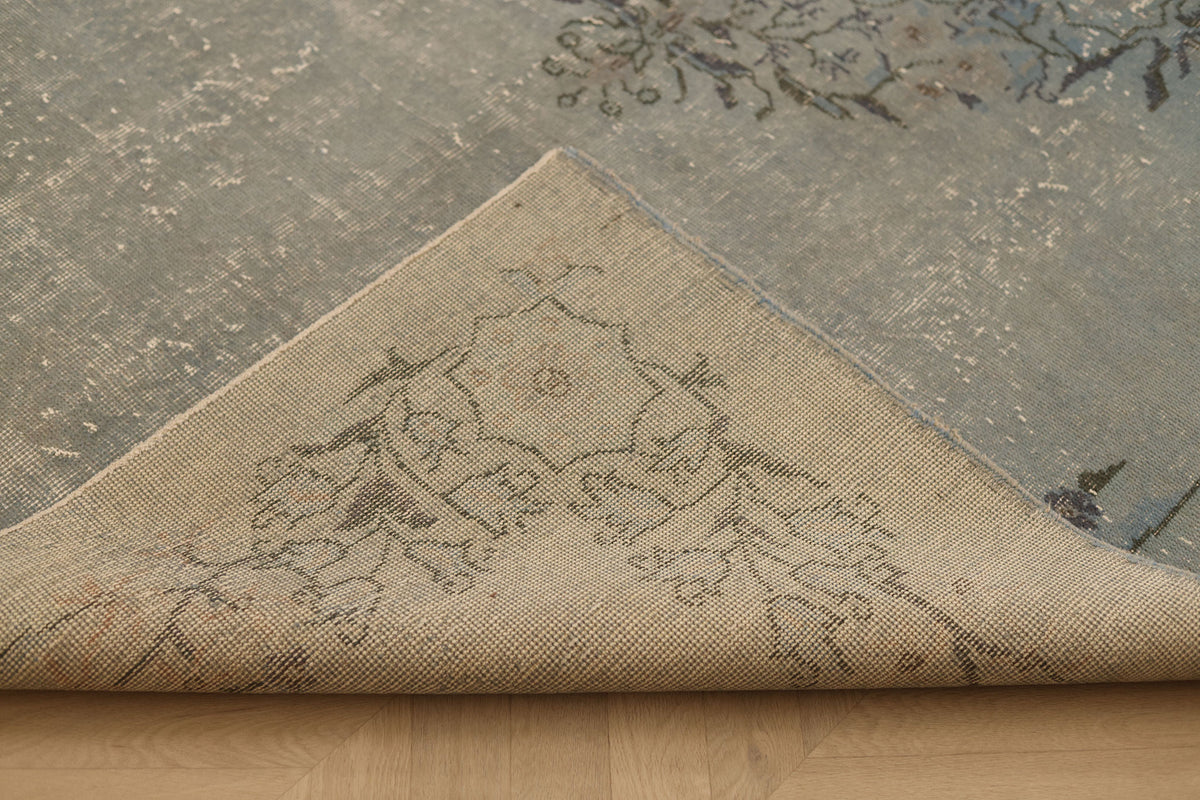 Vintage Isparta Turkish Area Rug 5x8 ft — Blue & Gray Floral