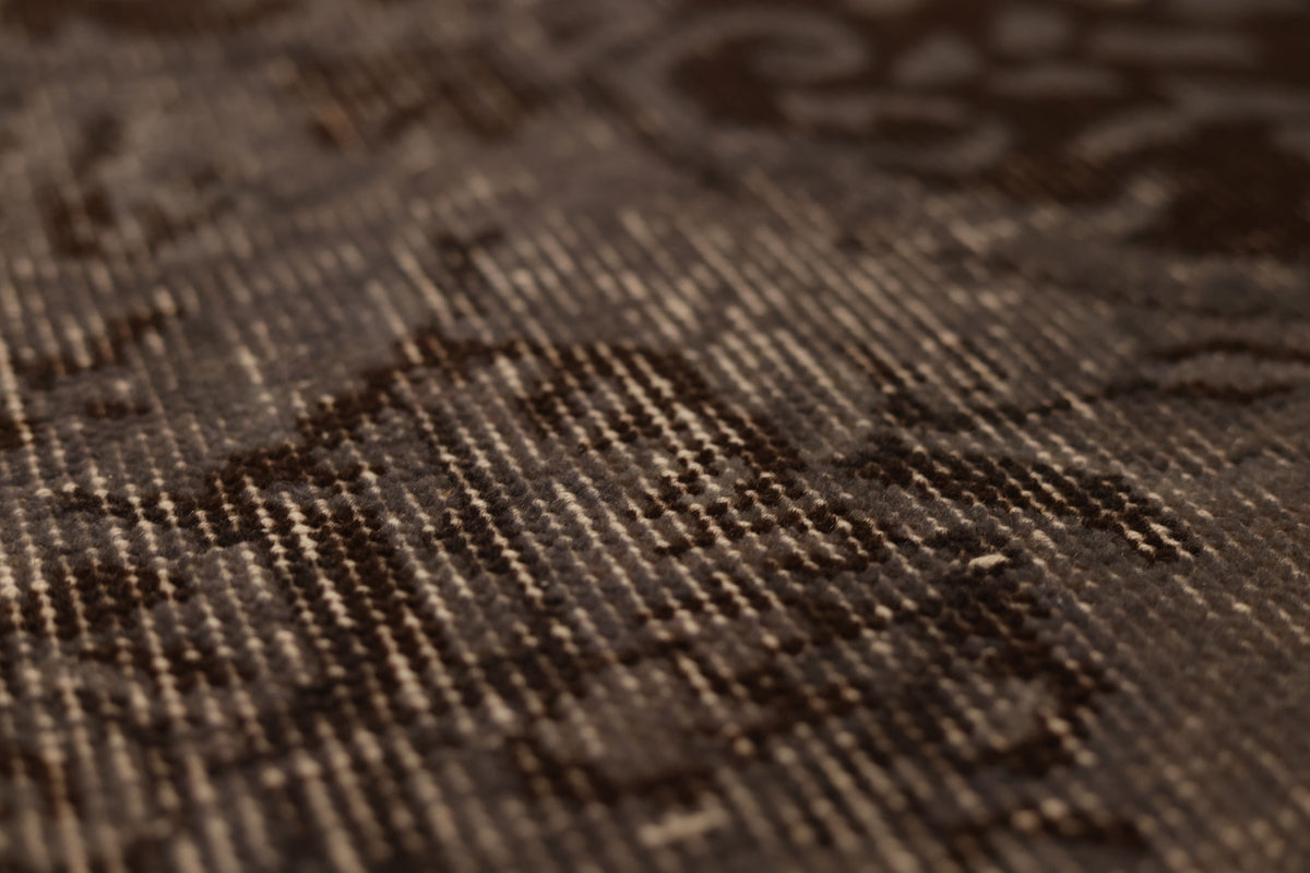 Vintage Isparta Turkish Area Rug 5x9 ft — Gray & Brown Overdyed (No. 39583)