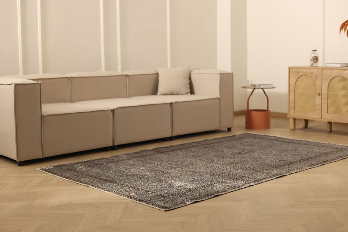 Vintage Isparta Turkish Area Rug 5x8 ft — Gray Overdyed (No. 39589)