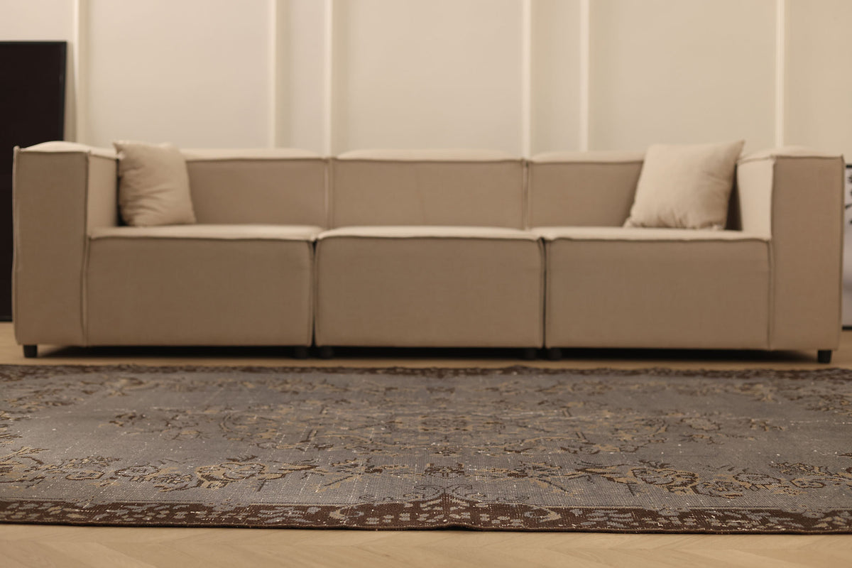 Vintage Isparta Turkish Area Rug 6x9 ft — Gray & Brown Distressed (No. 39592)