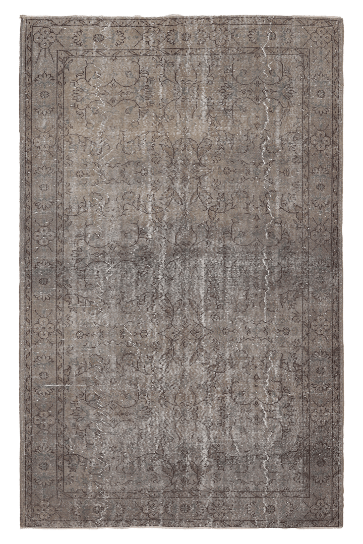 Vintage Isparta Turkish Area Rug 5x9 ft — Gray Floral
