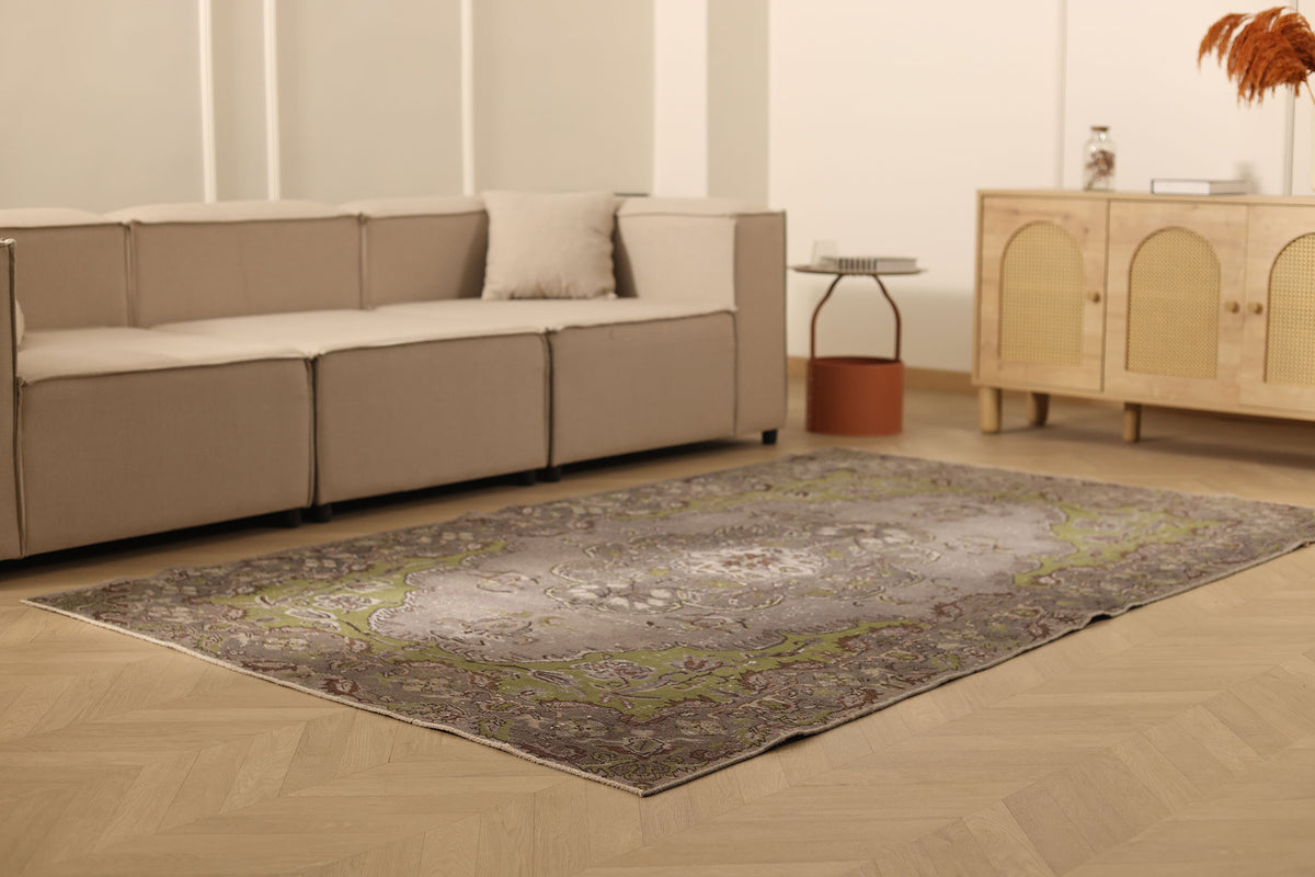 Vintage Isparta Turkish Area Rug 5x8 ft — Gray & Green Floral