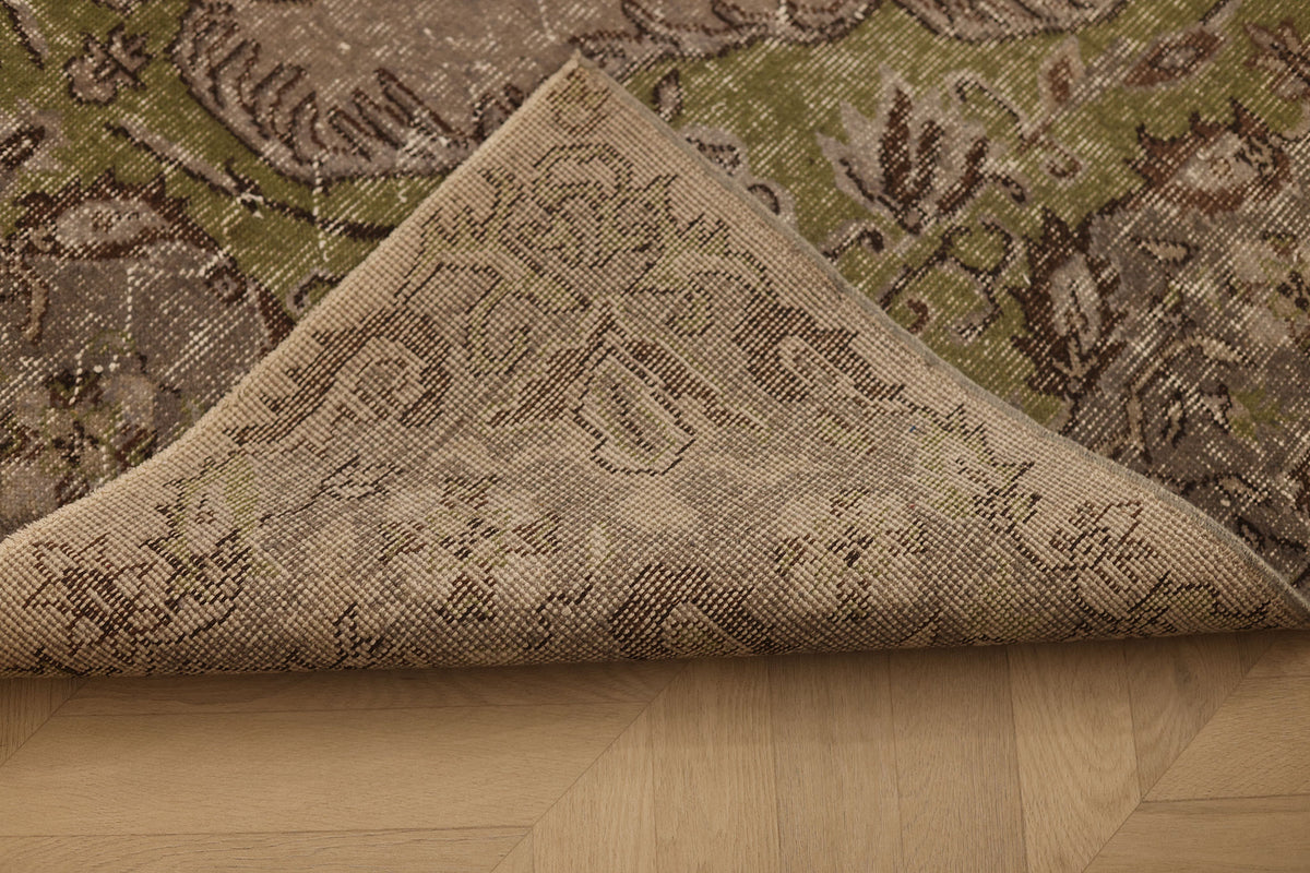 Vintage Isparta Turkish Area Rug 5x8 ft — Gray & Green Floral