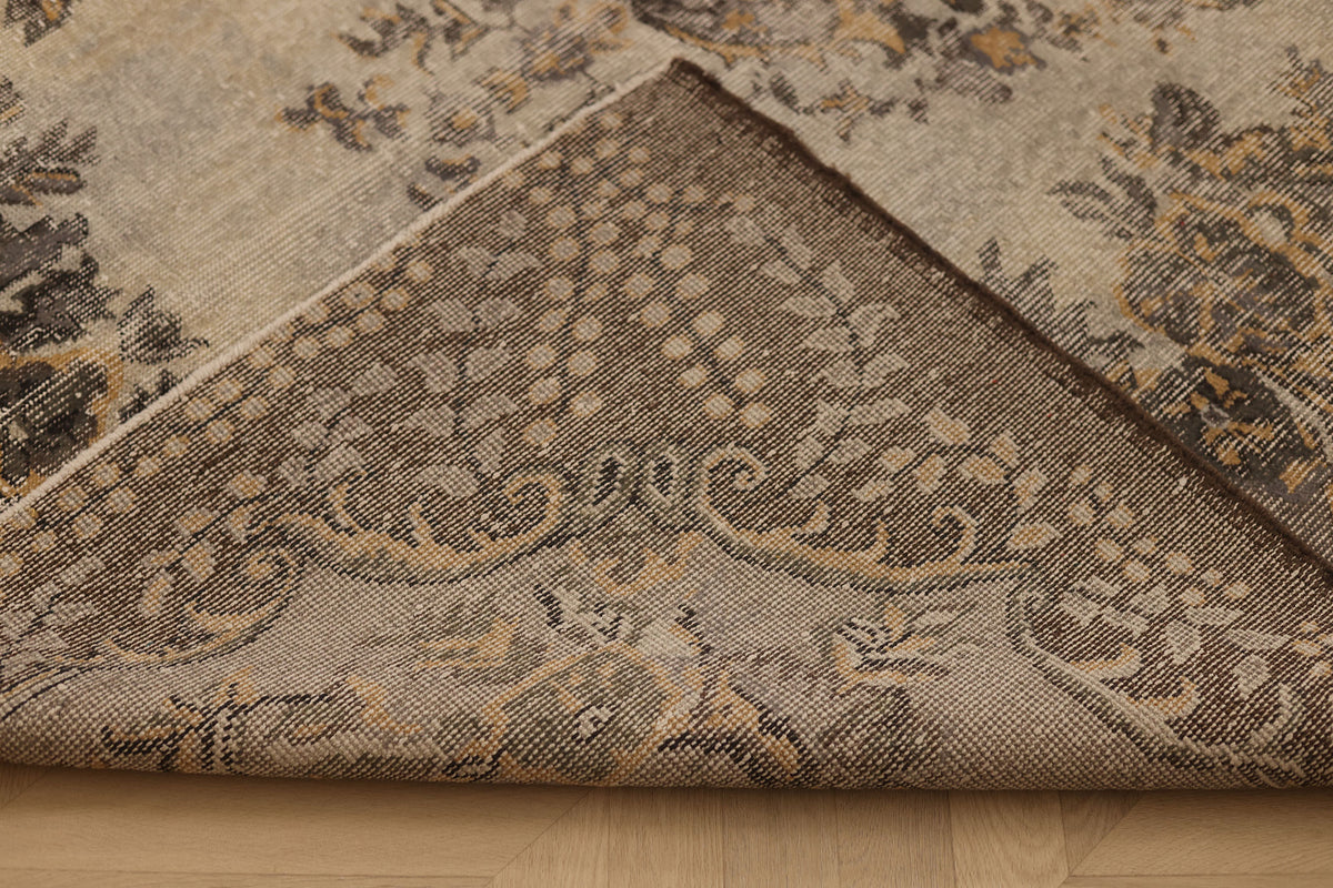 Vintage Isparta Turkish Area Rug 6x9 ft — Gray & Brown Floral