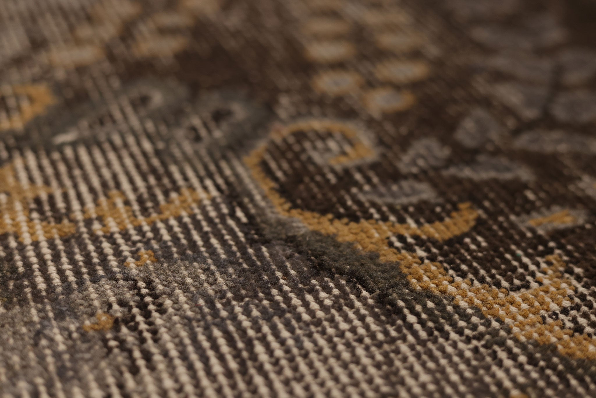 Vintage Isparta Turkish Area Rug 6x9 ft — Gray & Brown Floral