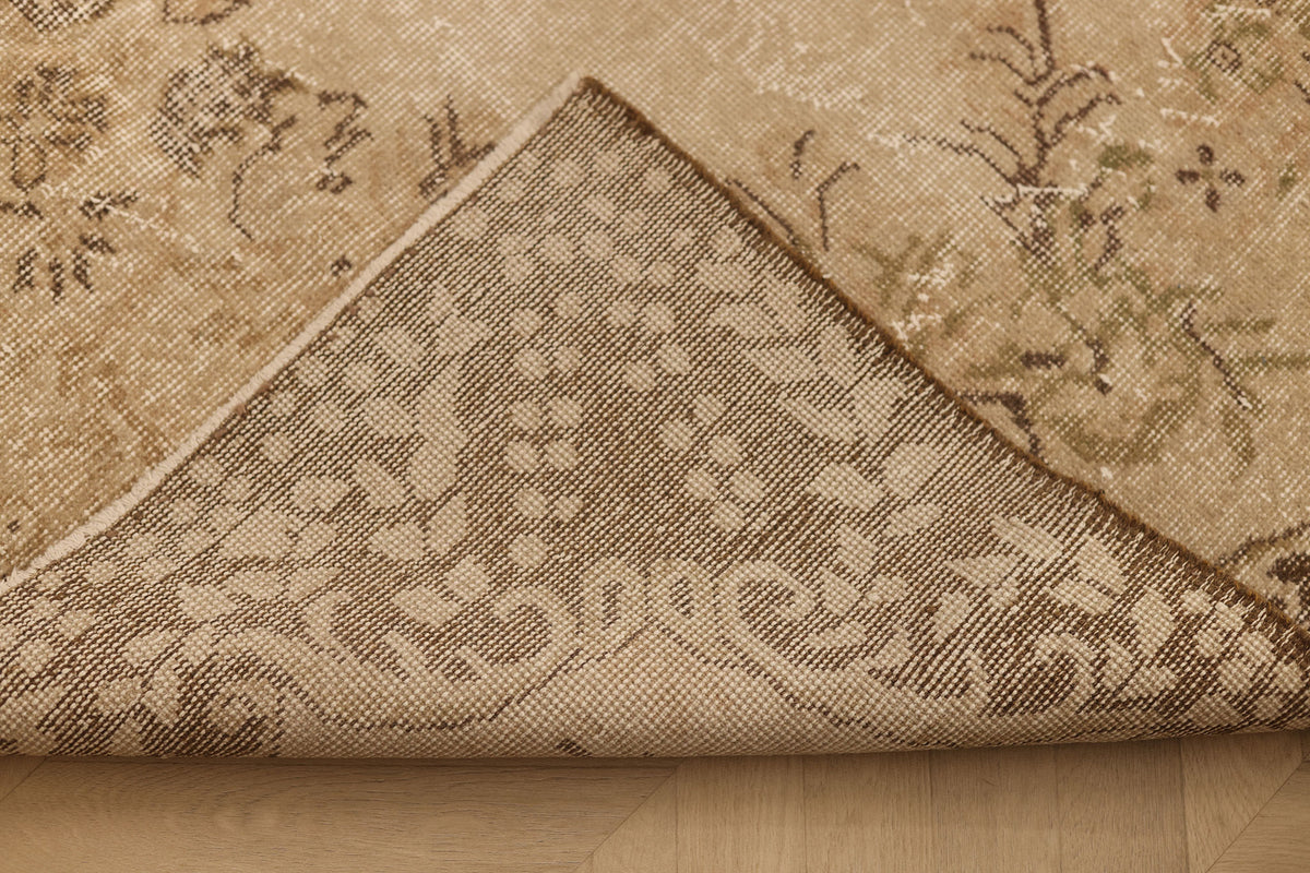 Vintage Isparta Turkish Area Rug 5x10 ft — Beige & Brown Floral (No. 39608)