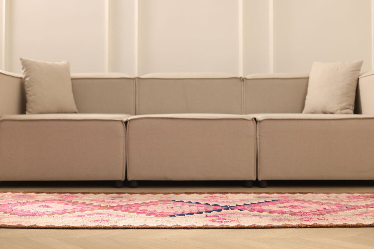 Vintage Southeastern Persian Style Kilim Runner Rug 3x8 ft — Pink & Beige Geometric