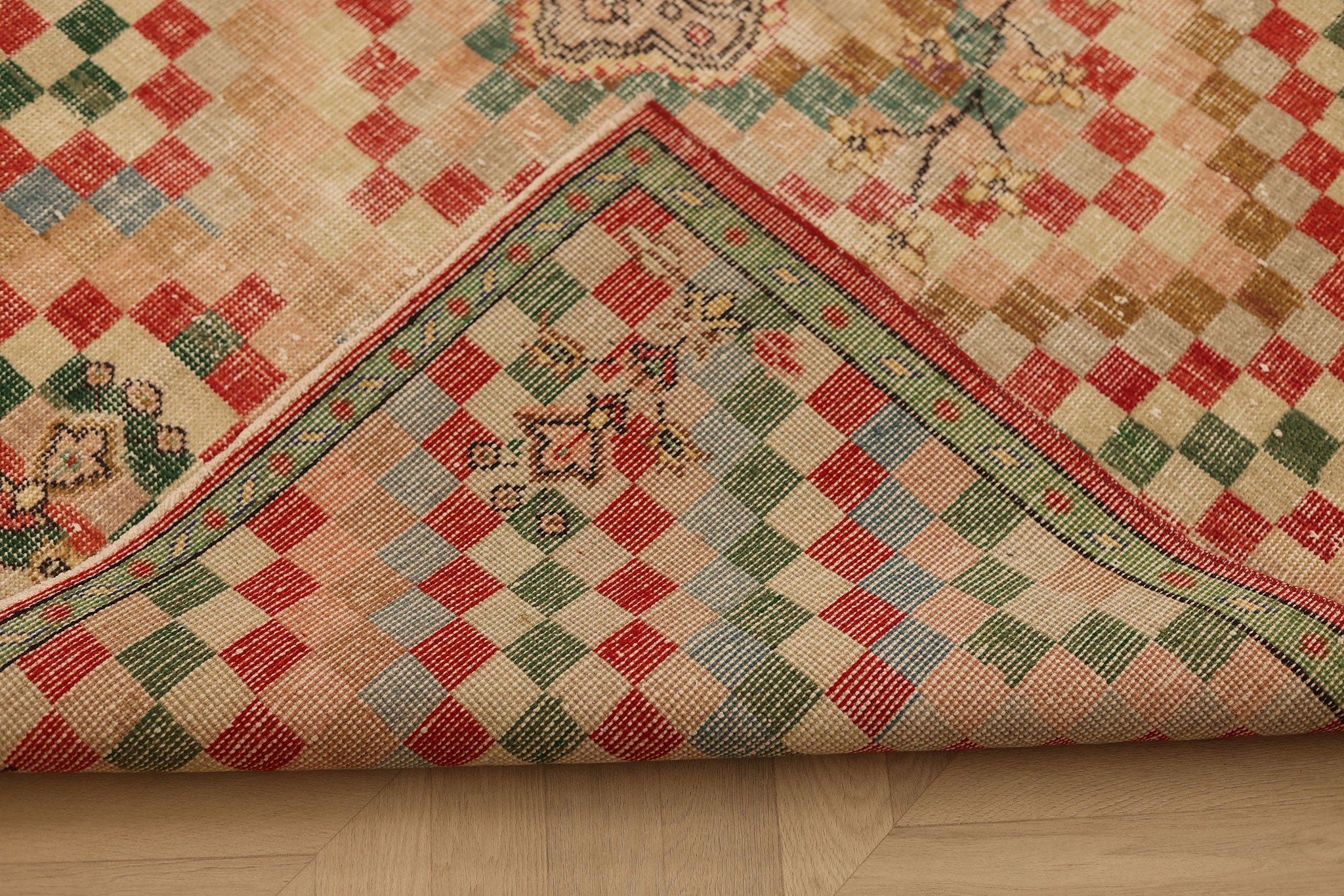 Vintage Isparta Turkish Area Rug 5x12 ft — Beige & Red Geometric