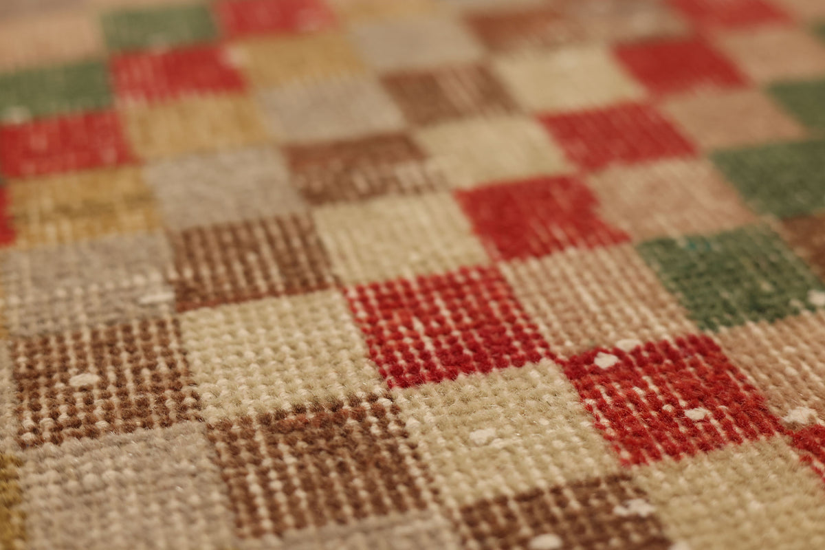 Vintage Isparta Turkish Area Rug 5x12 ft — Beige & Red Geometric