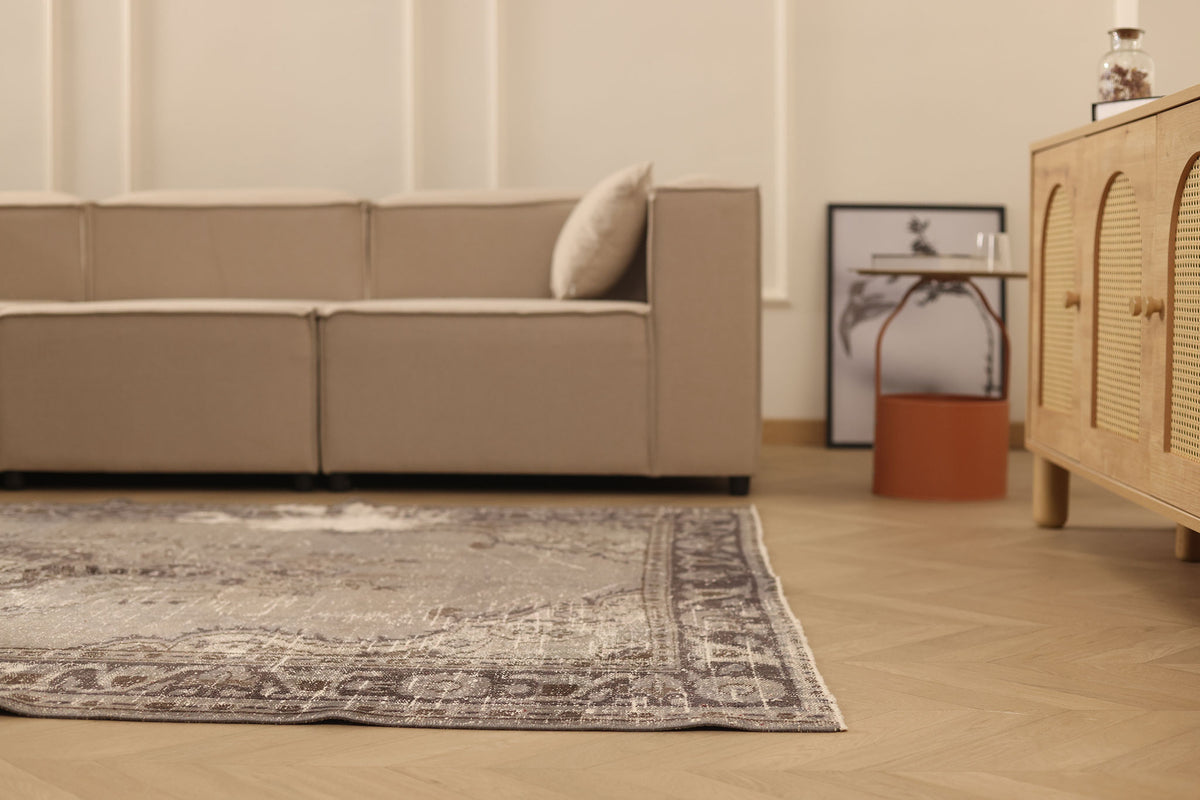 Vintage Manisa Turkish Area Rug 6x8 ft — Gray & Beige Distressed