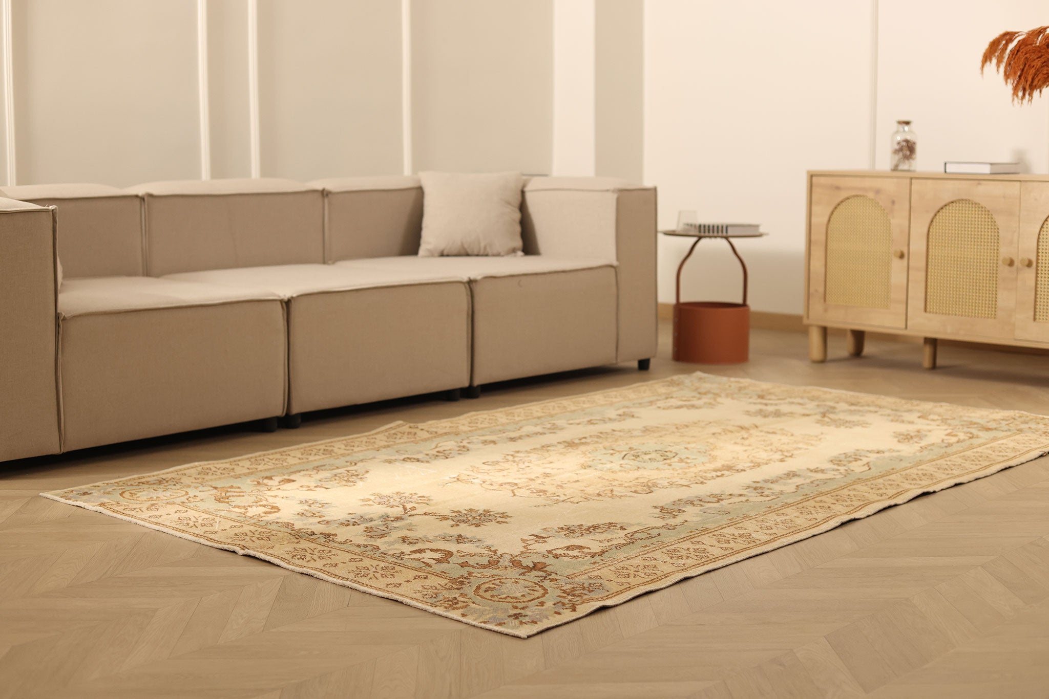Vintage Isparta Turkish Area Rug 5x8 ft — Beige & Green Floral (No. 39914)