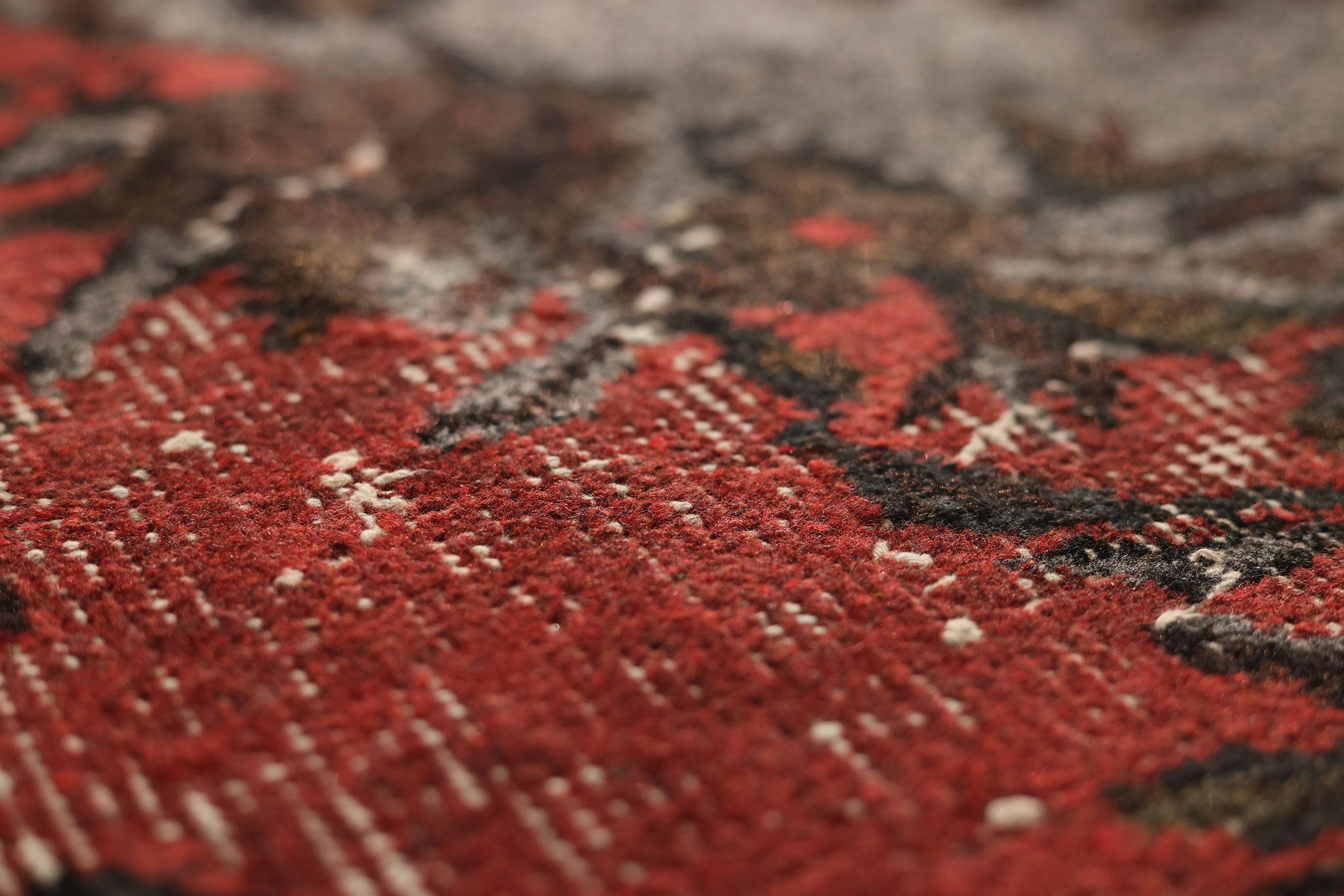 Vintage Isparta Turkish Area Rug 5x9 ft — Red & Gray Floral (No. 39923)
