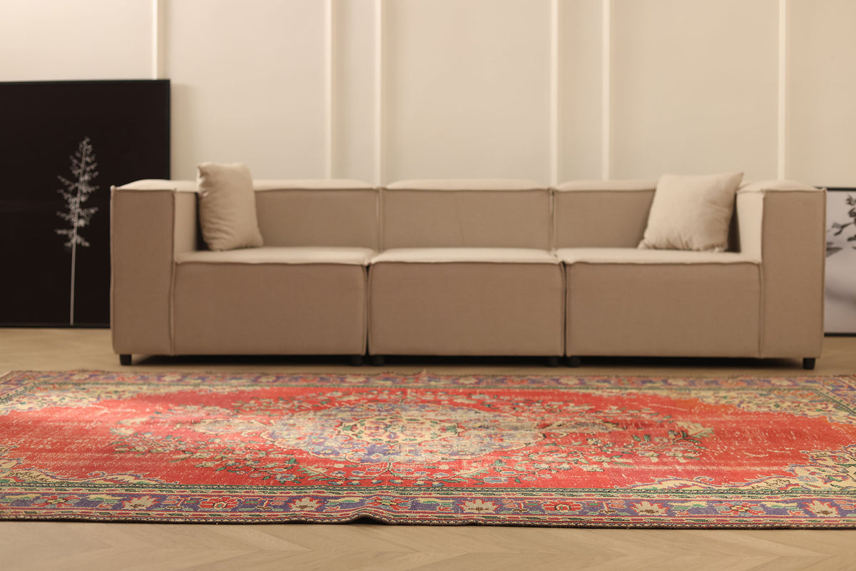 Vintage Manisa Turkish Area Rug 6x10 ft — Red & Beige Floral