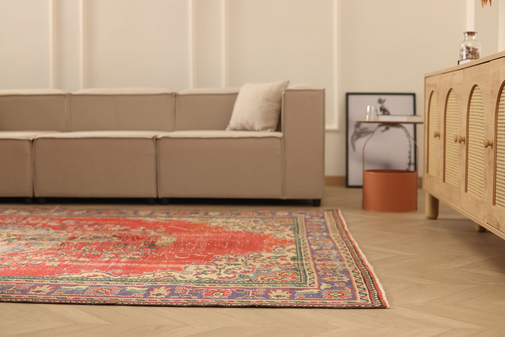 Vintage Manisa Turkish Area Rug 6x10 ft — Red & Beige Floral