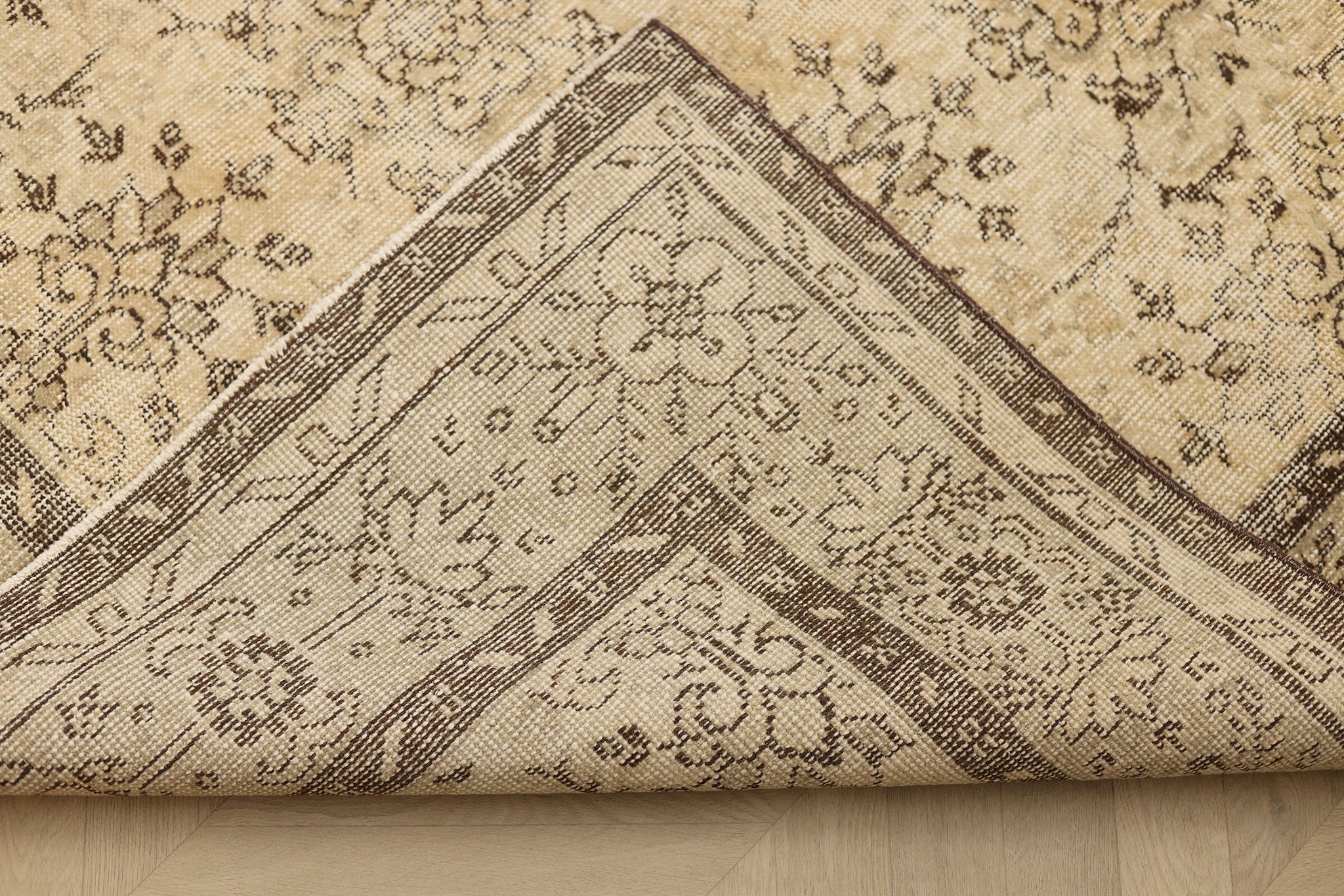 Vintage Isparta Turkish Area Rug 5x10 ft — Beige & Brown Floral (No. 39950)
