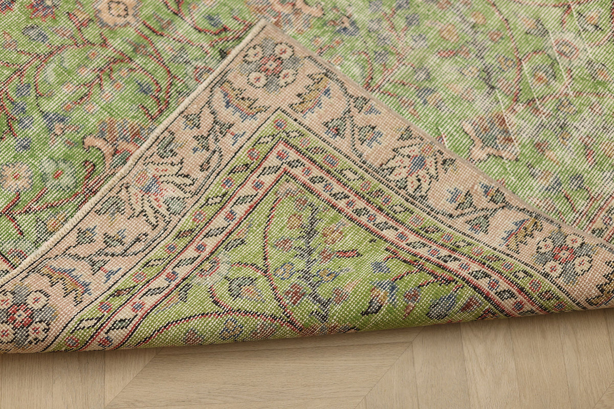 Vintage Isparta Turkish Area Rug 5x8 ft — Green Floral