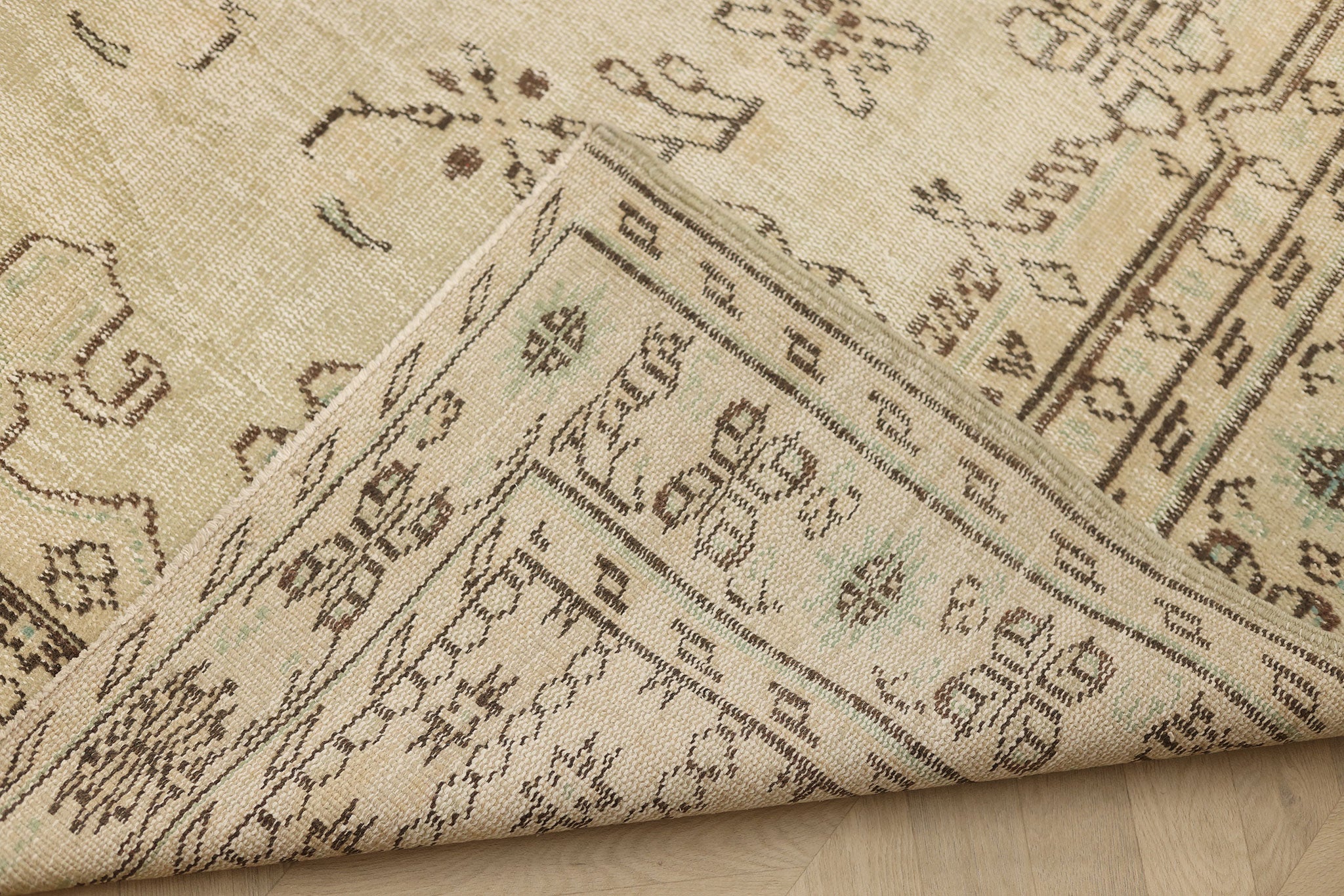 Vintage Manisa Turkish Area Rug 5x9 ft — Beige Floral (No. 39981)