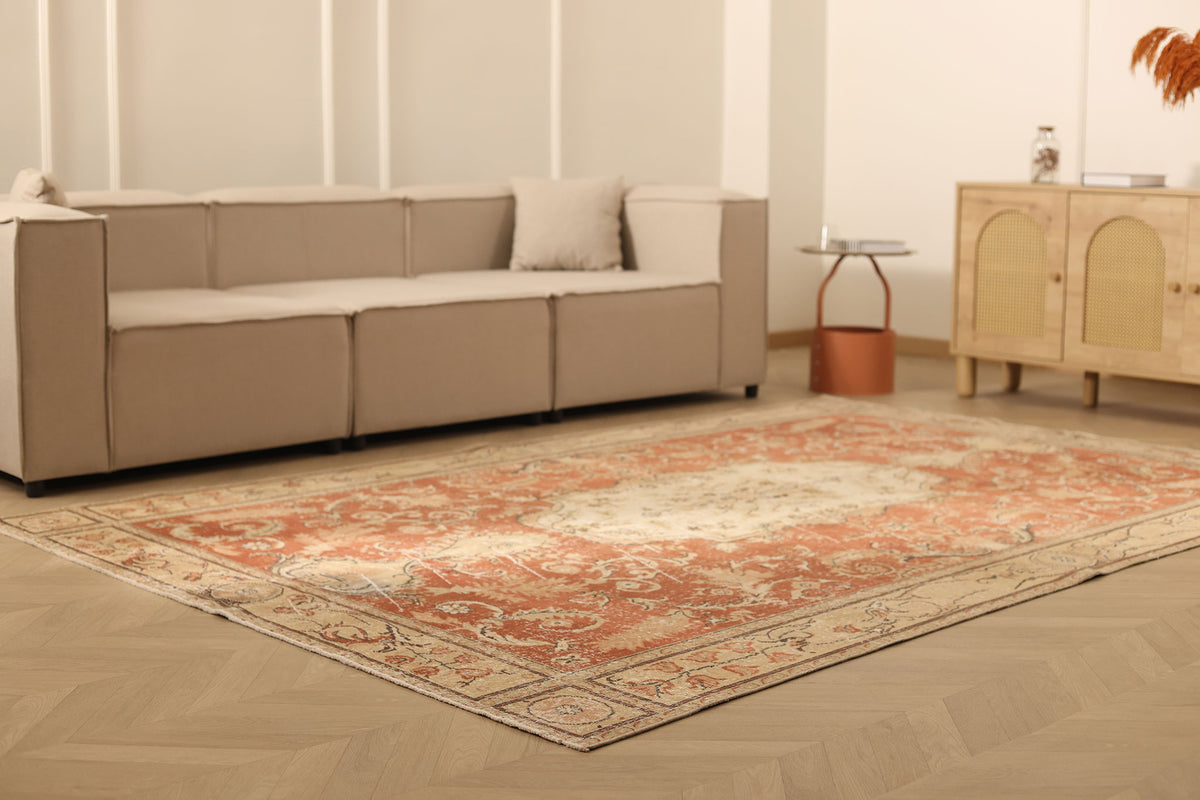 Vintage Isparta Turkish Area Rug 6x10 ft — Red & Beige Floral (No. 39986)