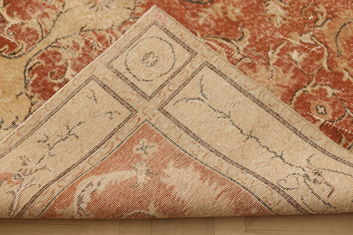 Vintage Isparta Turkish Area Rug 6x10 ft — Red & Beige Floral (No. 39986)