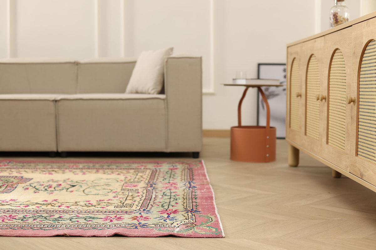 Vintage Isparta Turkish Area Rug 5x8 ft — Beige & Green Floral (No. 39992)