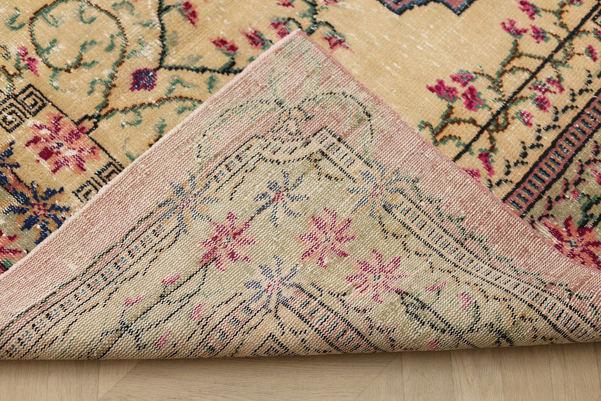 Vintage Isparta Turkish Area Rug 5x8 ft — Beige & Green Floral (No. 39992)