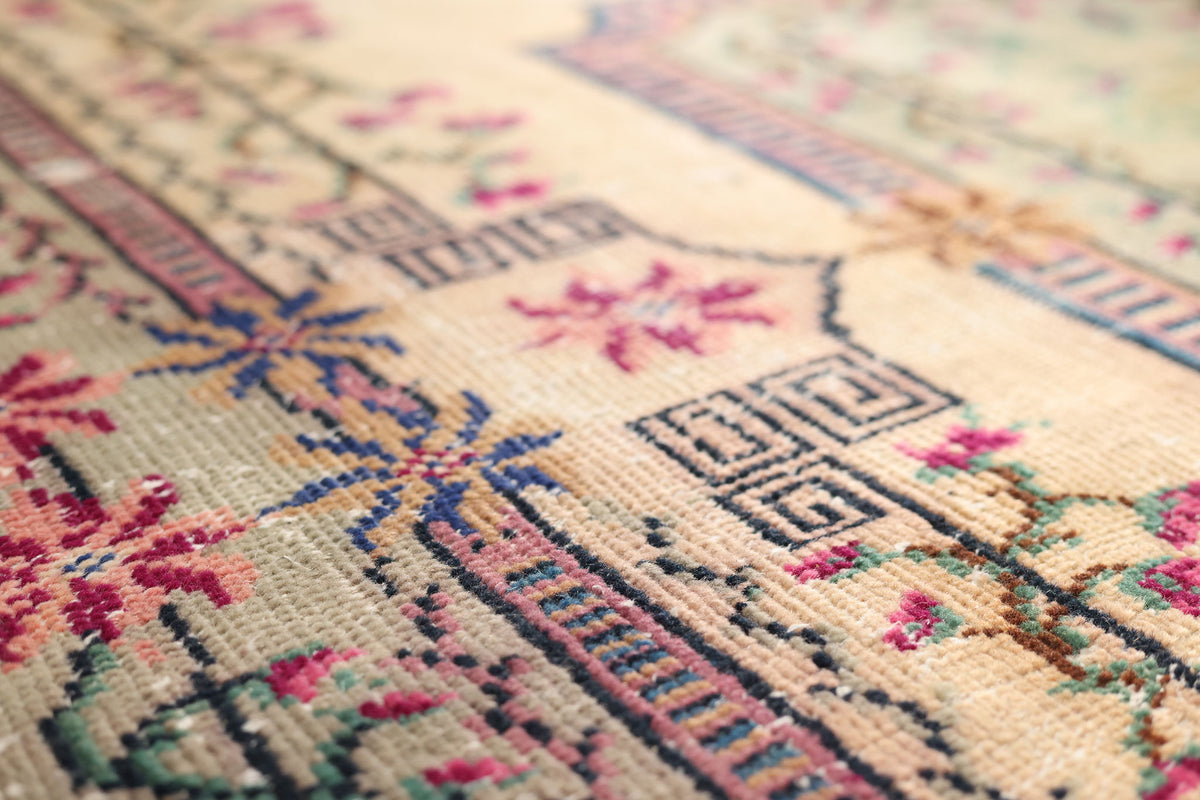 Vintage Isparta Turkish Area Rug 5x8 ft — Beige & Green Floral (No. 39992)