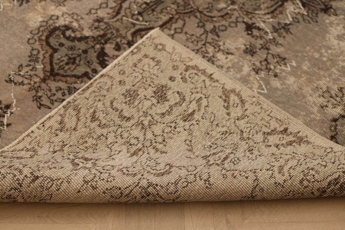 Vintage Isparta Turkish Area Rug 6x8 ft — Gray & Brown Floral