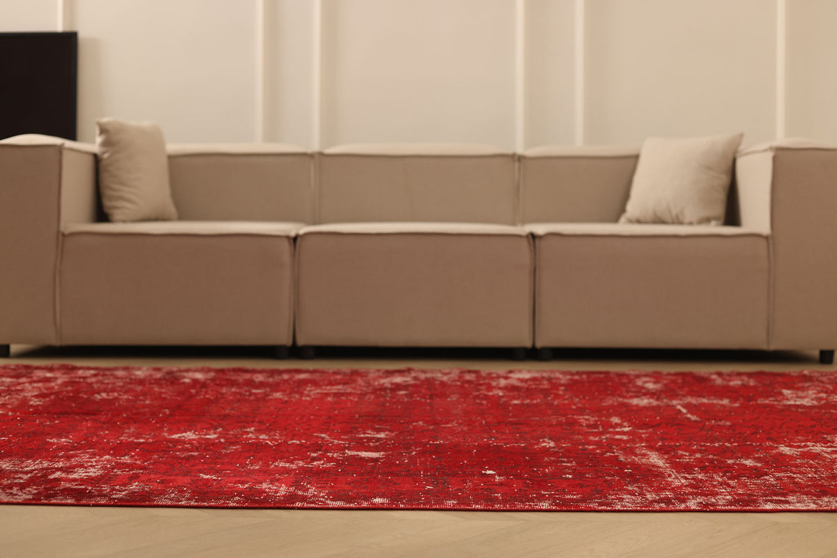 Vintage Isparta Turkish Area Rug 5x9 ft — Red Overdyed (No. 40086)
