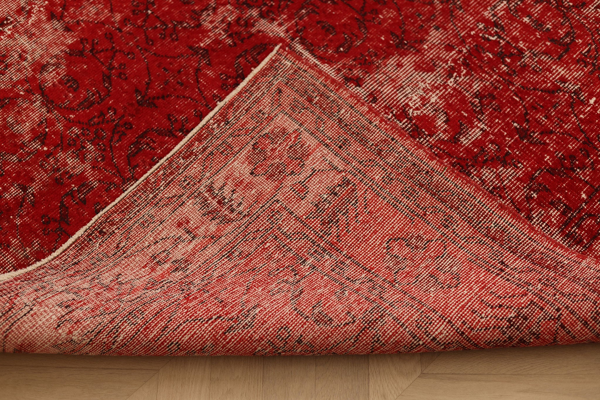 Vintage Isparta Turkish Area Rug 5x9 ft — Red Overdyed (No. 40086)