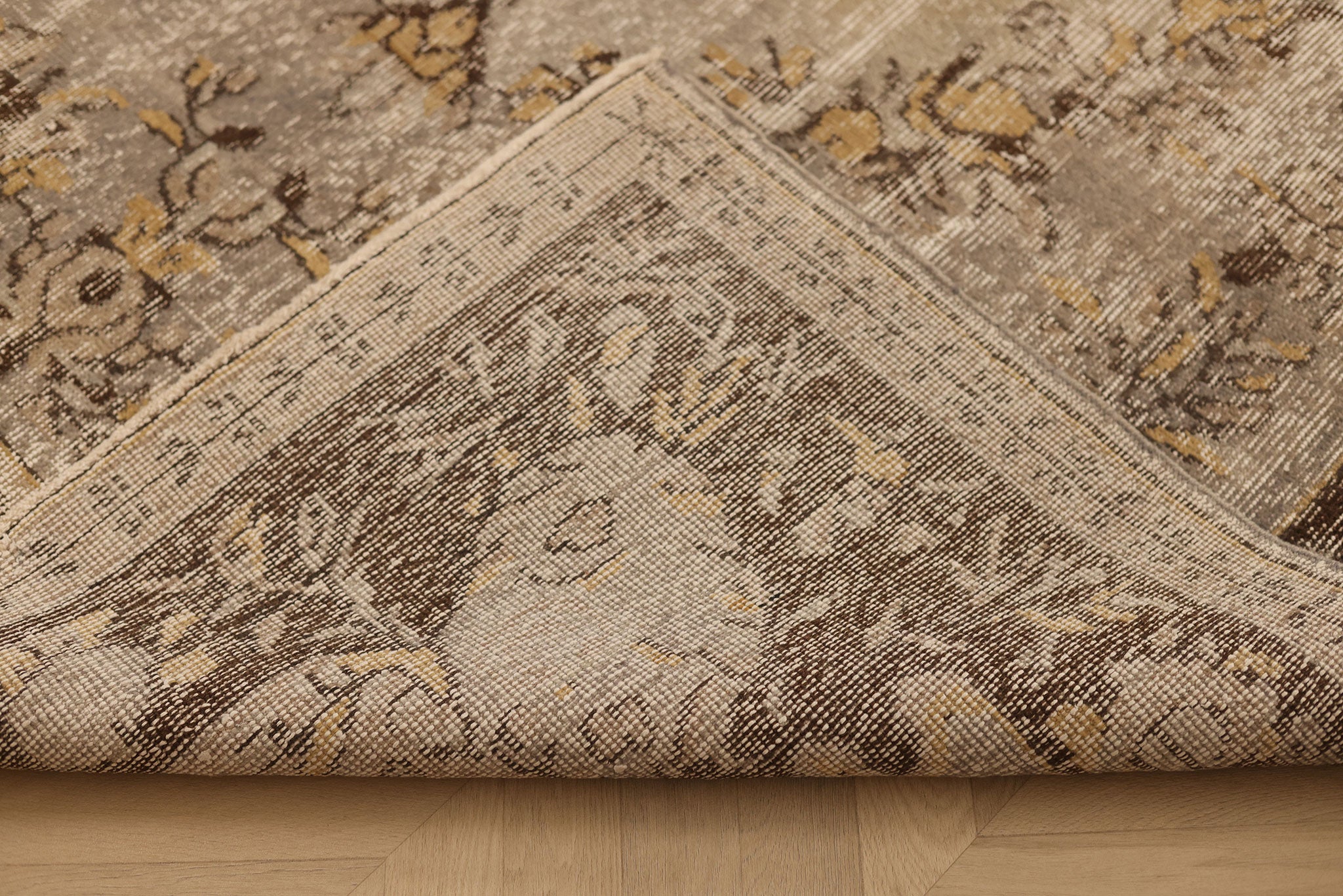 Vintage Isparta Turkish Area Rug 6x9 ft — Beige & Brown Floral (No. 40102)