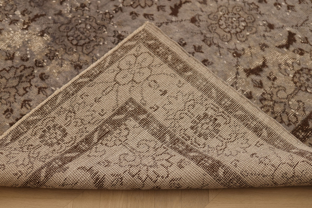 Vintage Isparta Turkish Area Rug 6x10 ft — Gray & Brown Floral (No. 40109)