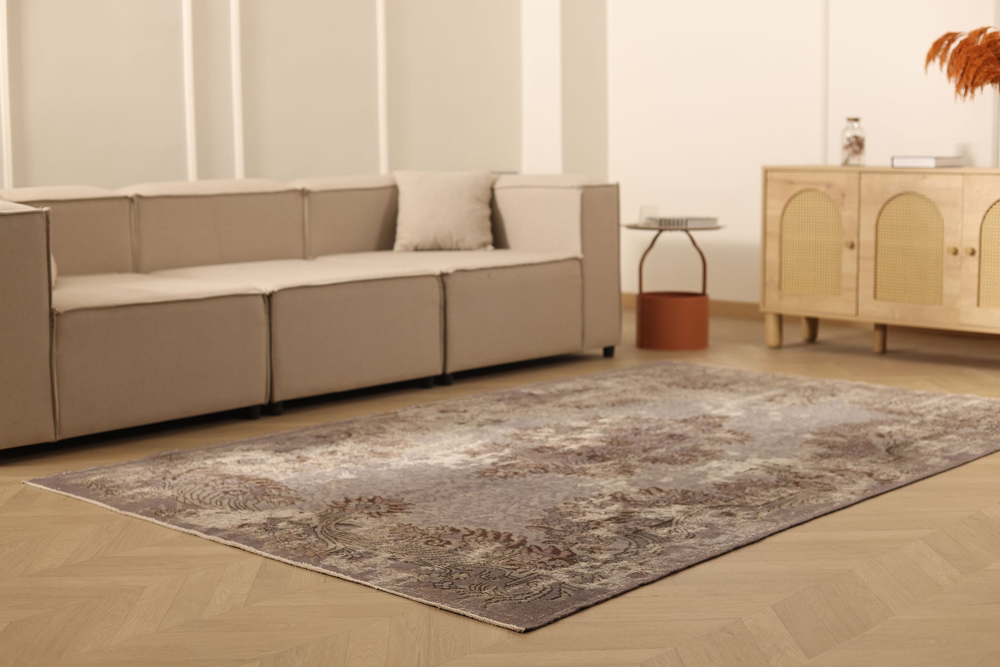 Vintage Isparta Turkish Area Rug 5x9 ft — Gray & Brown Distressed (No. 40112)