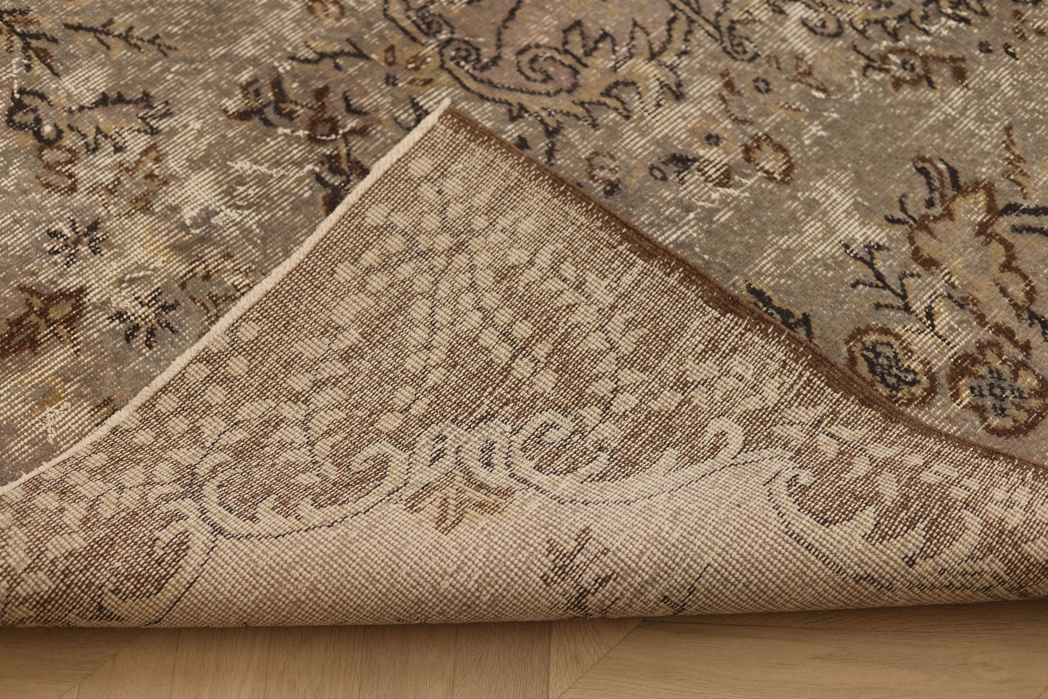 Vintage Isparta Turkish Area Rug 5x8 ft — Beige & Brown Floral (No. 40115)