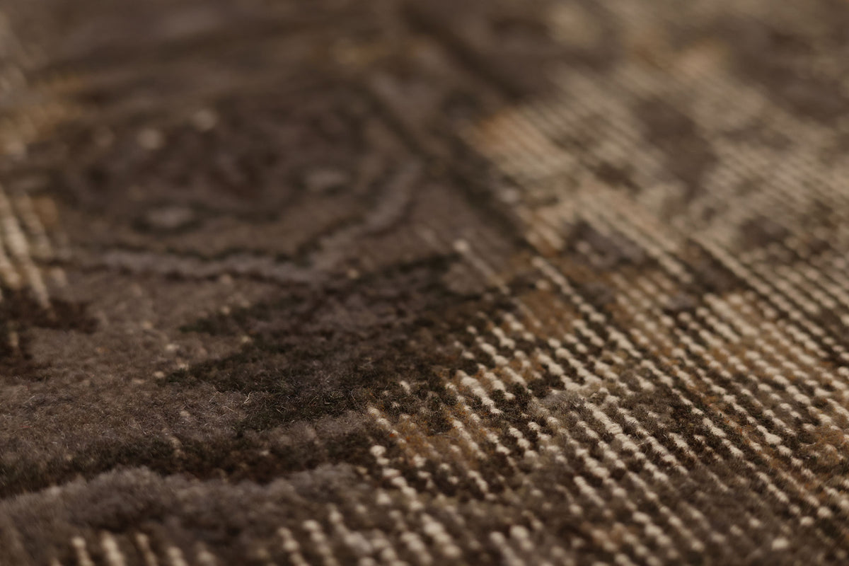 Vintage Isparta Turkish Area Rug 6x9 ft — Gray & Brown Distressed