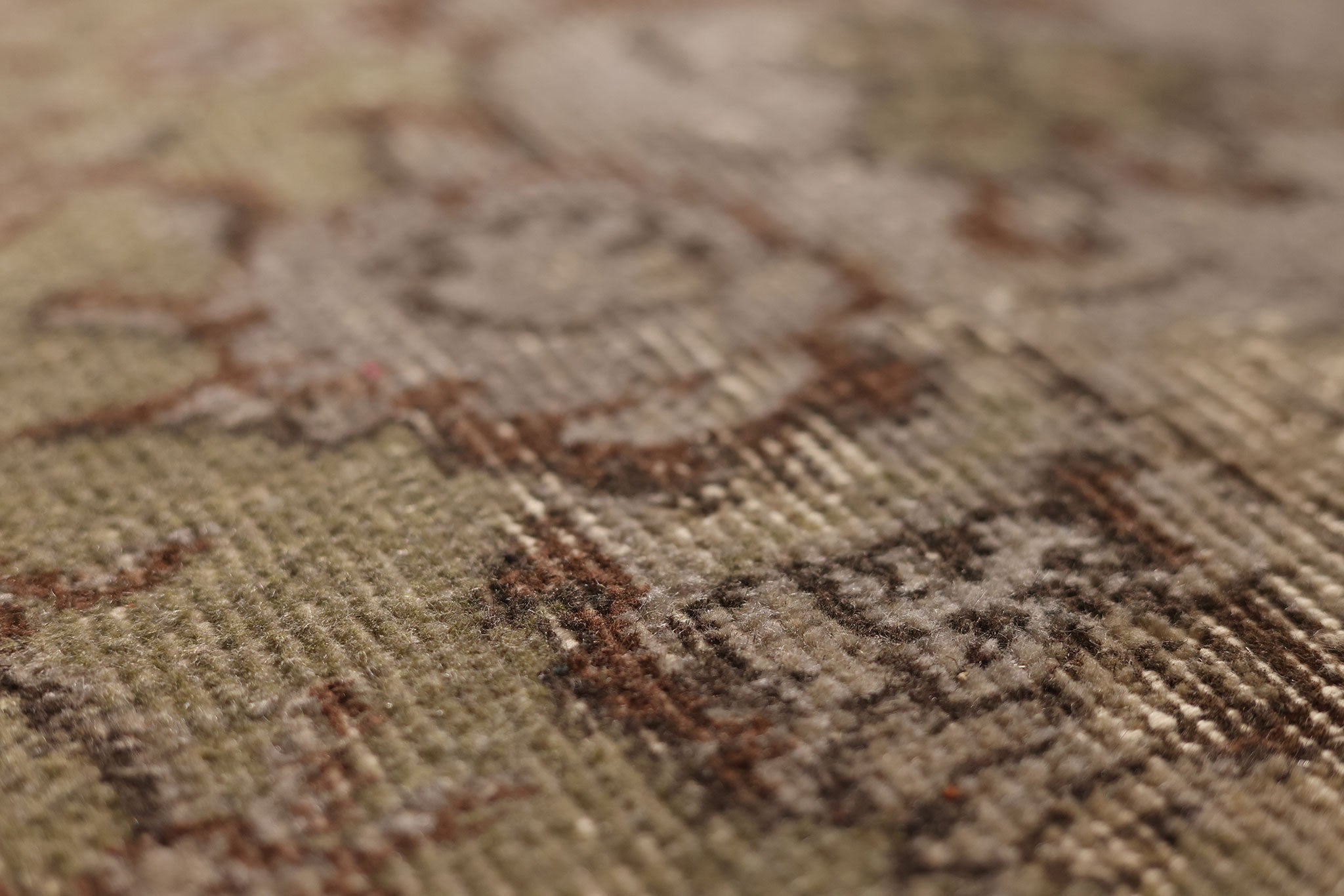 Vintage Isparta Turkish Area Rug 5x9 ft — Gray & Brown Floral (No. 40123)