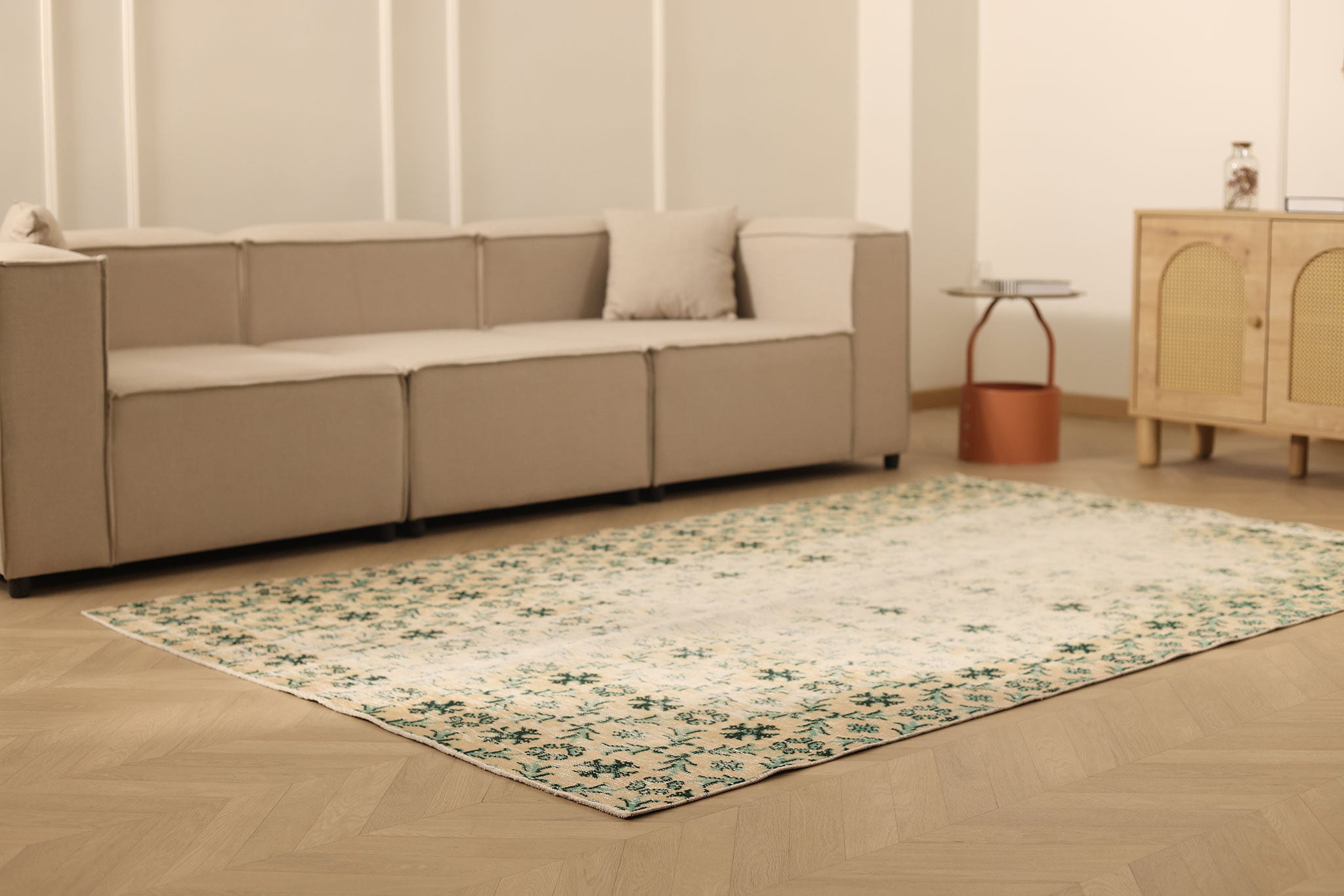 Vintage Isparta Turkish Area Rug 5x8 ft — Beige & Green Floral (No. 40167)