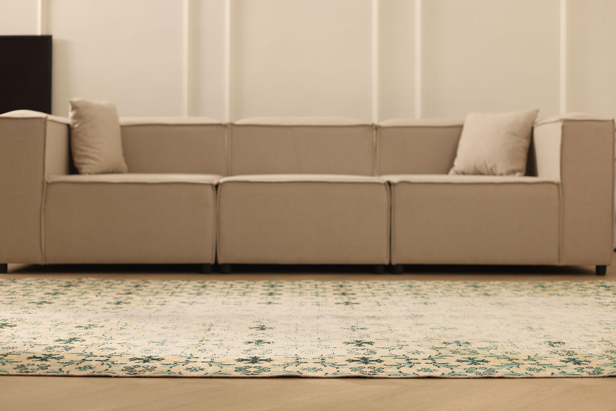 Vintage Isparta Turkish Area Rug 5x8 ft — Beige & Green Floral (No. 40167)