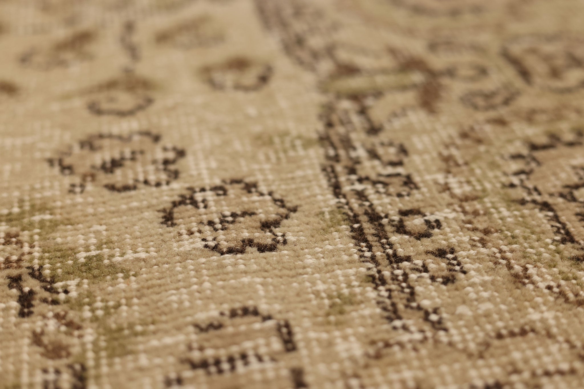 Vintage Isparta Turkish Area Rug 5x8 ft — Beige & Brown Floral (No. 40168)