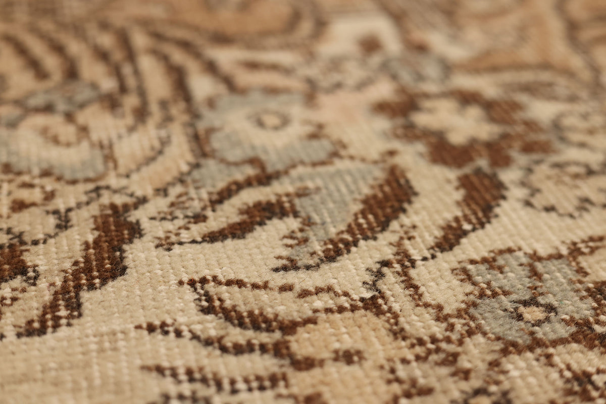 Vintage Isparta Turkish Area Rug 5x8 ft — Beige & Brown Floral (No. 40177)