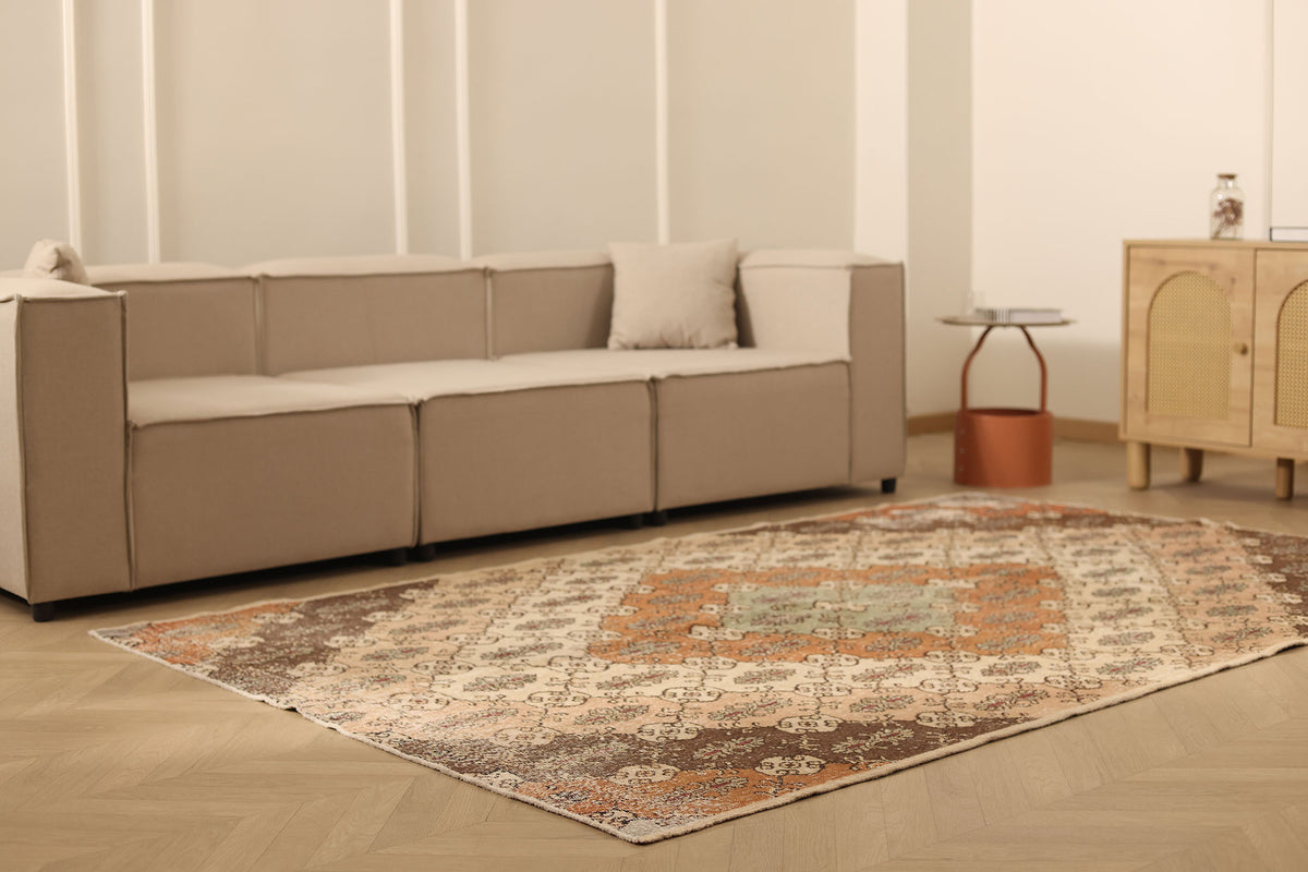 Vintage Isparta Turkish Area Rug 5x9 ft — Beige & Brown Floral (No. 40178)